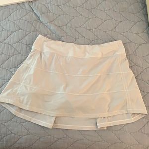 Lululemon tennis skirt size 8